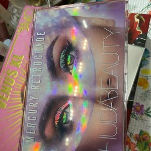 Huda Beauty Mercury Palette
